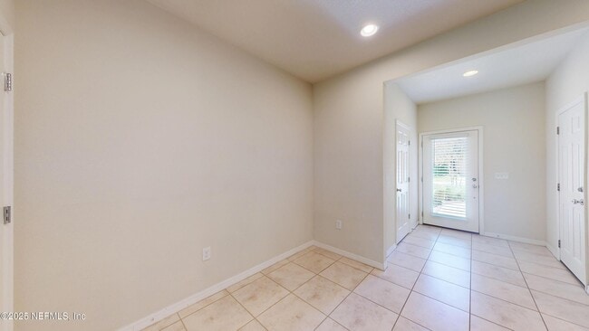 Building Photo - 7027 Coldwater Dr