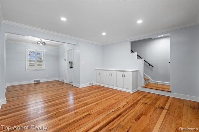 Building Photo - 1724 Graefield Rd