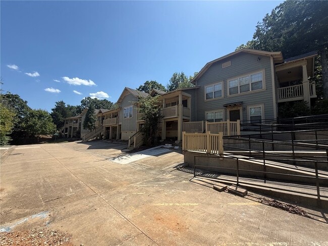 Building Photo - 3153 N Barnsbury Terrace