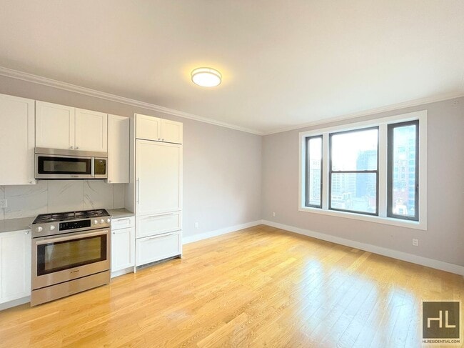 Foto del edificio - No fee 2 bed 2 bath with washer and dryer  - The Willard