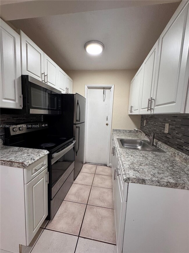 Foto del edificio - 2331 Adams St