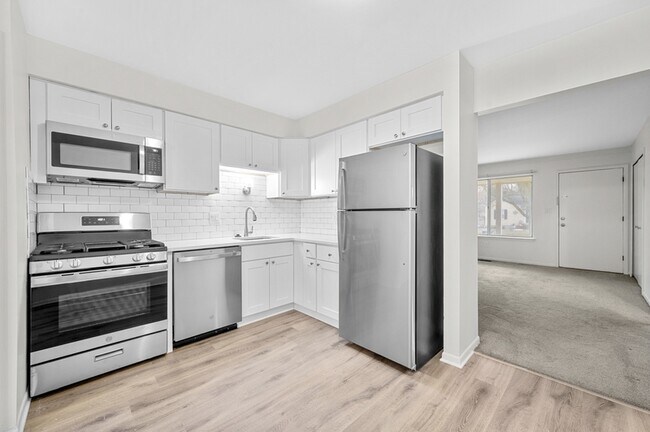 Building Photo - 38224 Hixford Pl