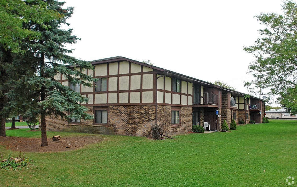 Primary Photo - 4700-4710 Indian Hills Dr