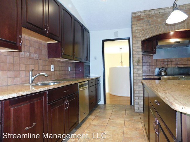 Foto del edificio - 4 br, 3 bath House - 10321 Bells Mill Ter