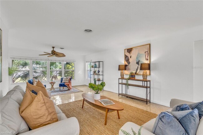 Building Photo - 2 br, 2 bath House - 5809 Gulfport Bouleva...