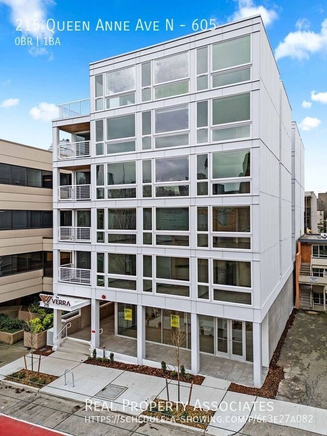 Interior Photo - mn215