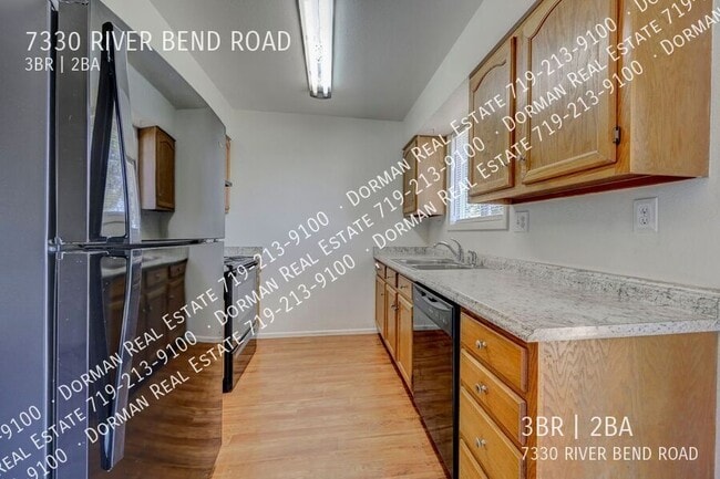 Building Photo - 7330 River Bend Rd
