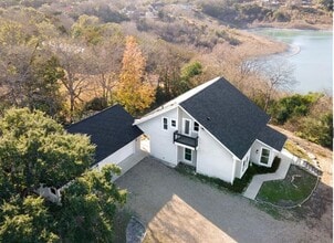 Building Photo - 506 Centex Sportsman Rd