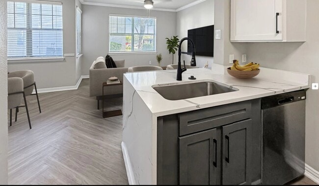 Building Photo - 2950 Mustang Dr