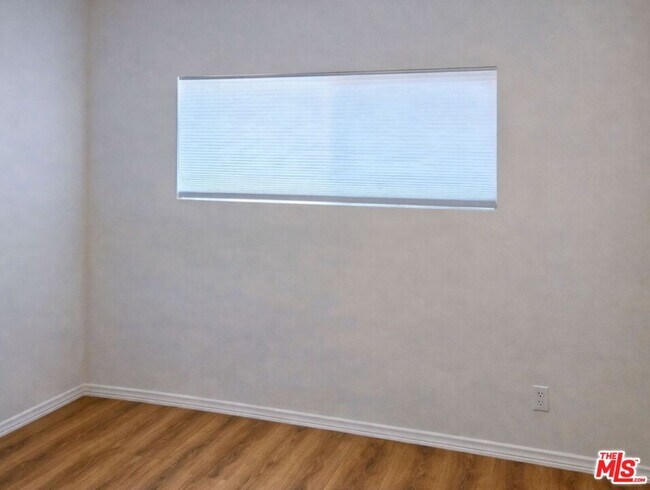 Foto del edificio - 1022 S Catalina St