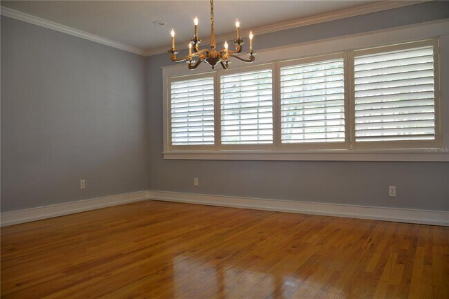 Foto del edificio - 3012 W Fair Oaks Ave
