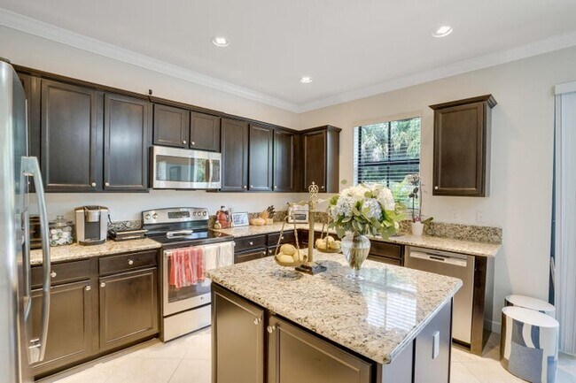 Foto del edificio - 3981 71st Ave S