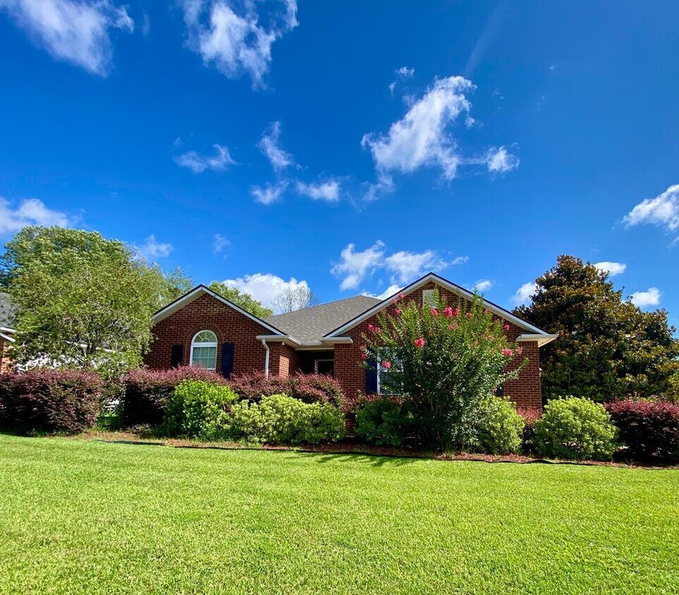 Foto principal - 106 Hayden Way