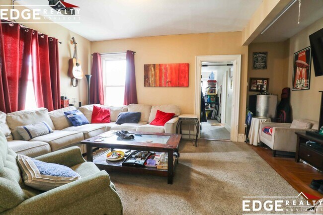 Building Photo - 22 Eulita Ter