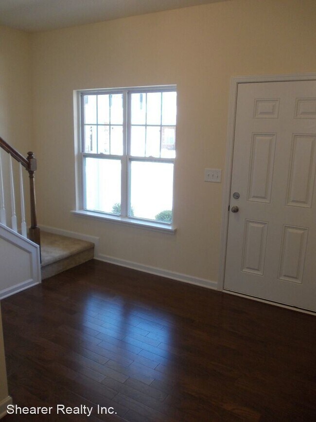 Building Photo - 3 br, 2.5 bath House - 4602 Quinton Lane