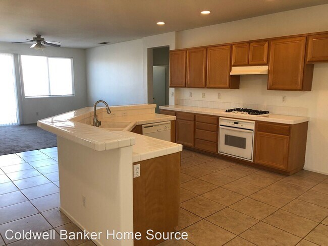 Building Photo - 4 br, 2 bath House - 13492 Somerset St.