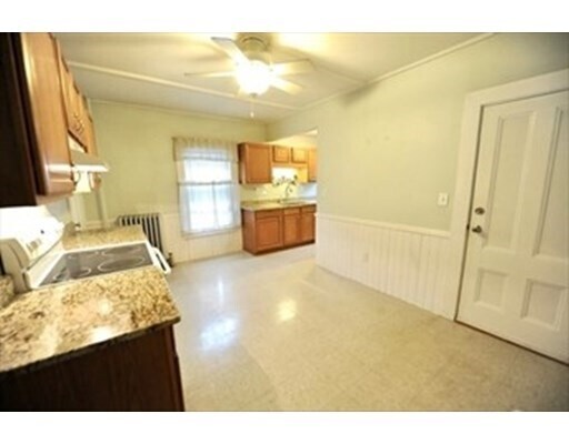 Foto del edificio - 7 Howard Ave