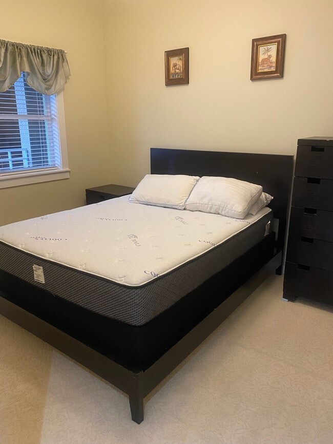 Building Photo - 25 Jefferson Way