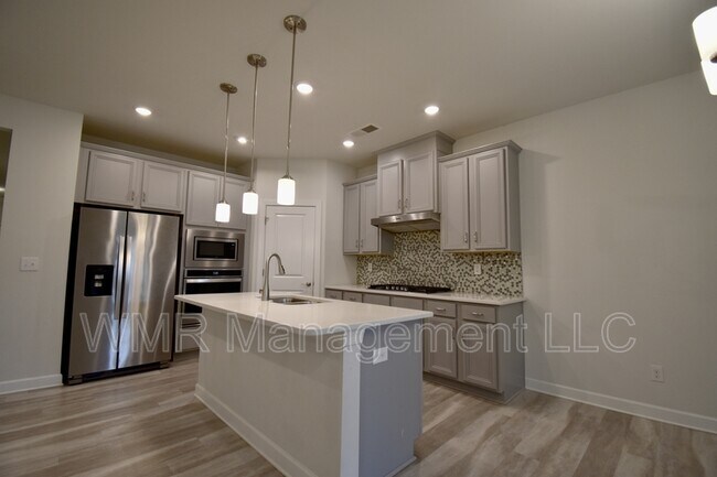 Building Photo - 14919 Batteliere Dr
