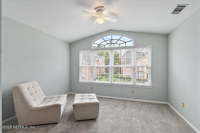 Foto del edificio - 13810 Sutton Park Dr N