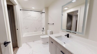 Interior Photo - Griffis Edgemoor