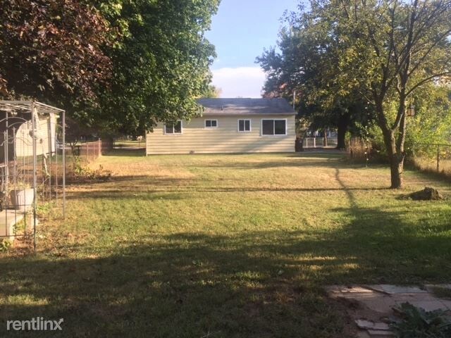 Foto del edificio - 3 br, 1 bath House - 3400 Radford Dr