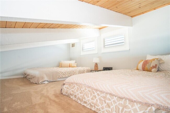 Foto del edificio - 2355 NE Ocean Blvd