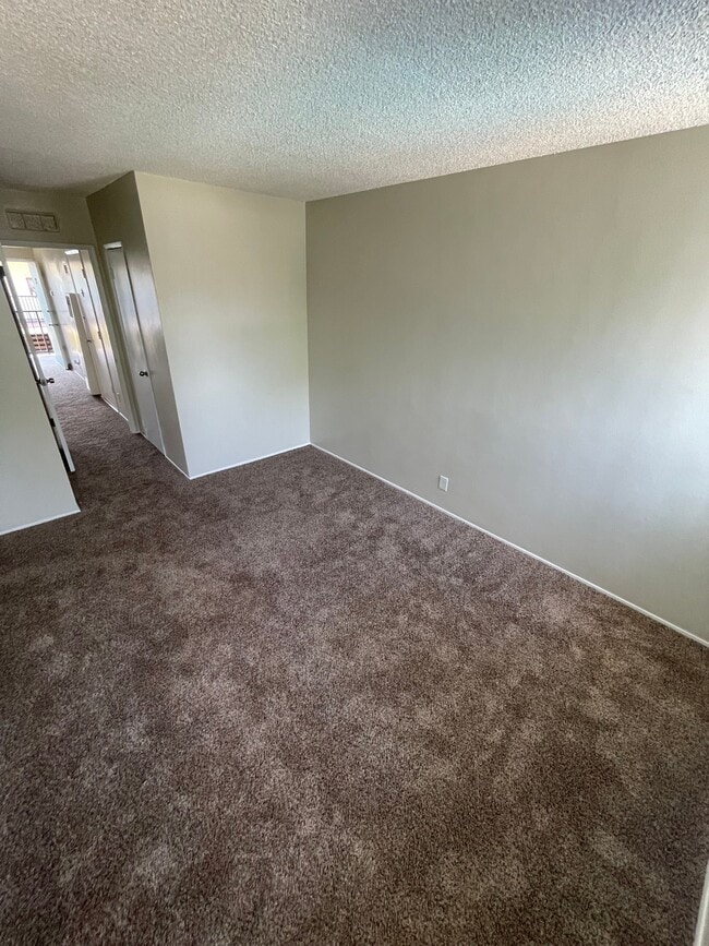 Building Photo - Stonegate Apartments