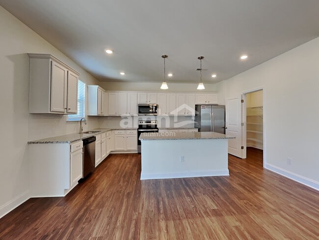 Foto del edificio - 183 Larragan Dr