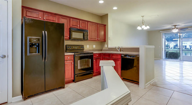Foto del edificio - 2 br, 2.5 bath House - 6784 Arching Branch...
