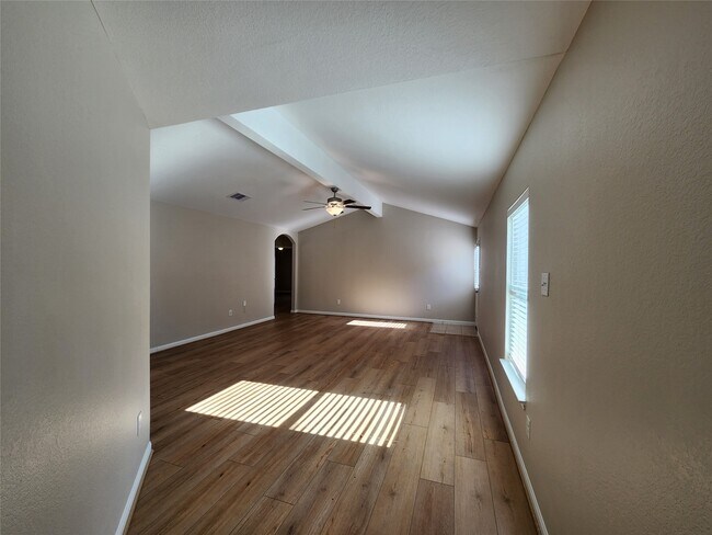 Foto del edificio - 22527 Cloverland Field Dr