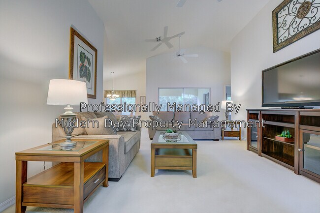 Foto del edificio - 10169 Holly Berry Dr