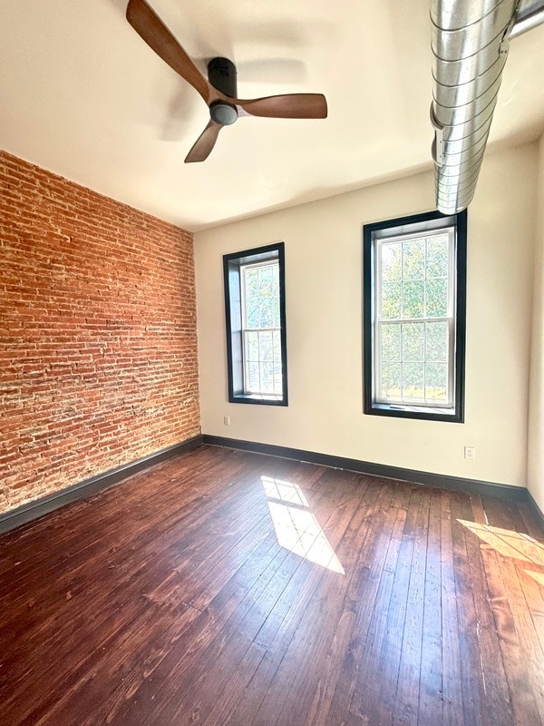 Building Photo - 709 N Duke St