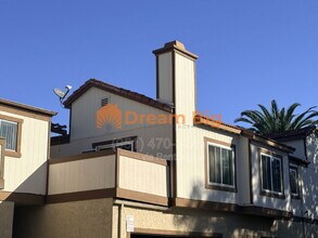 Building Photo - 2027 S Campus Ave