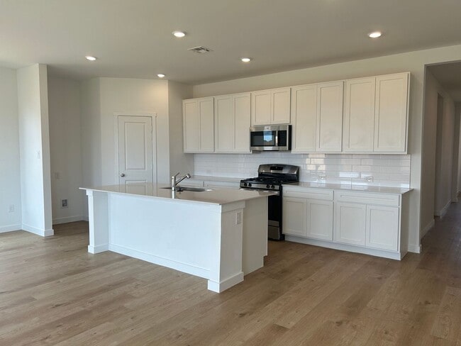Building Photo - 20429 Mule Deer Drive