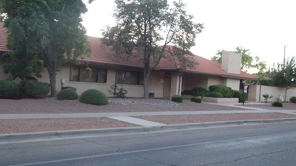 Building Photo - EASTSIDE HOME FOR RENT