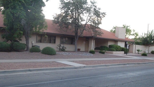 Foto del edificio - EASTSIDE HOME FOR RENT