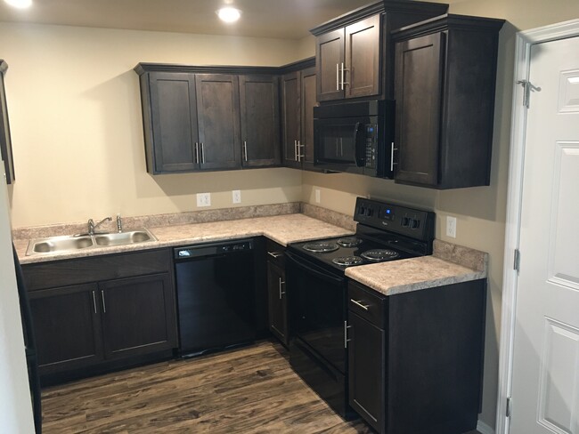 Cocina - StoneRidge Duplexes of Siloam Springs