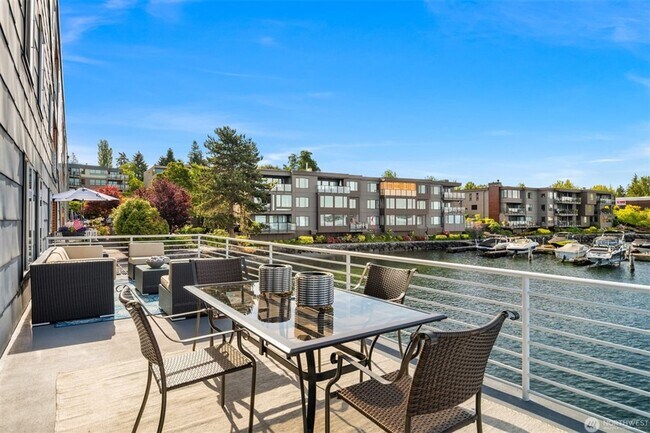 Foto del edificio - 2bd/1.75ba Kirkland Condo