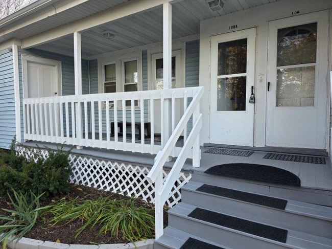 Building Photo - 108 Poplar St