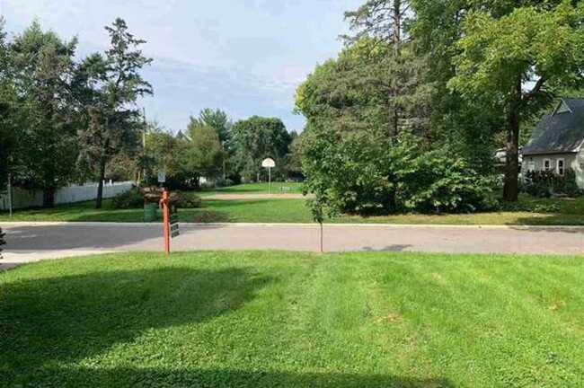 Sunset Park - 4127 S. Sunset Court