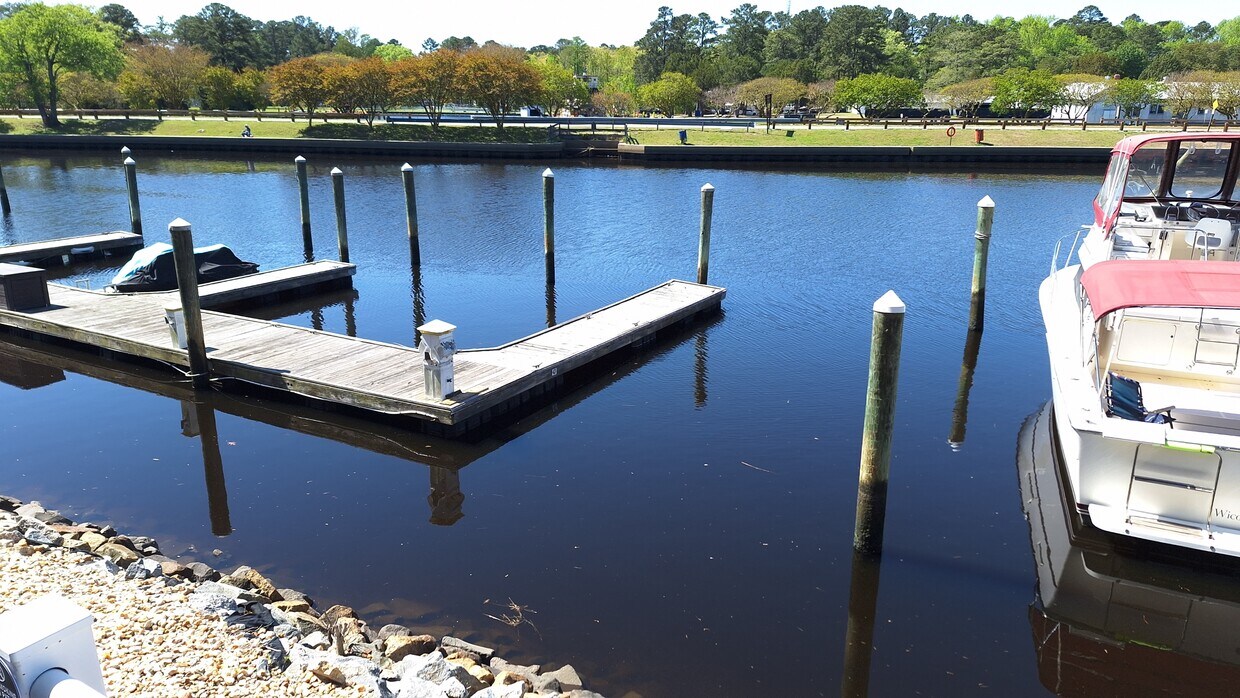 Photo - 4 Harbor Watch Drive (Chesapeake, VA)