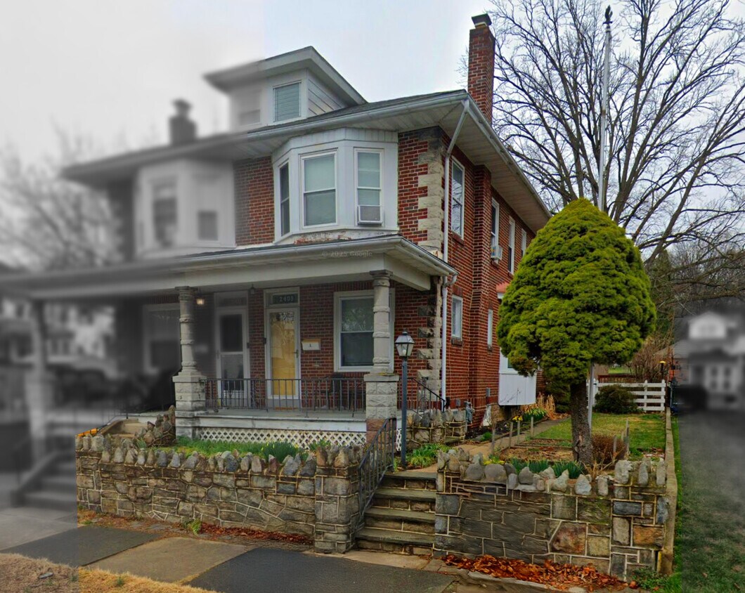 Foto principal - 2409 Spring St