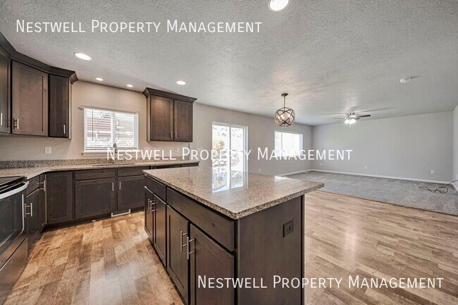 Foto del edificio - 7627 N Evans Rnch Dr