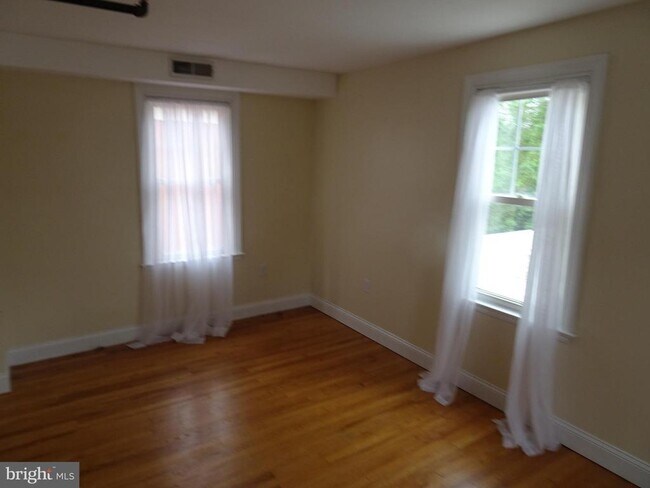 Foto del edificio - 202 Delaware St