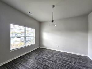 Foto del edificio - 5048 Vine Ln