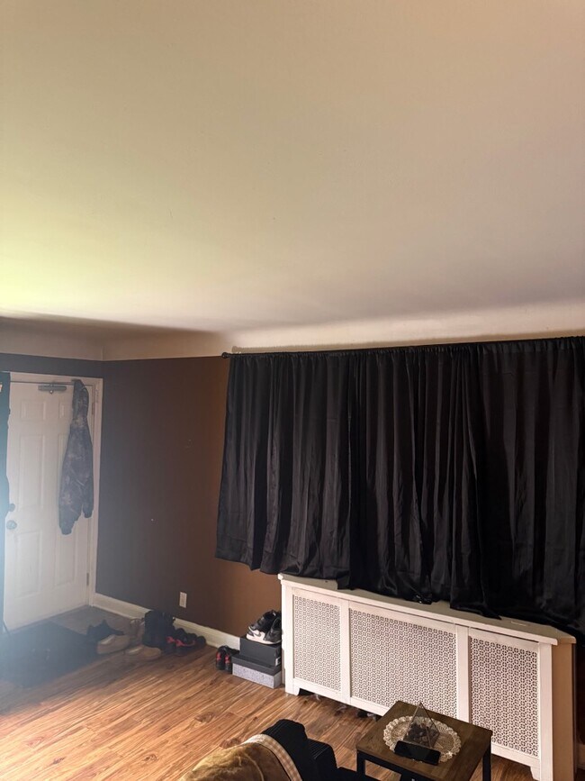 Foto del edificio - 602 E 7th St