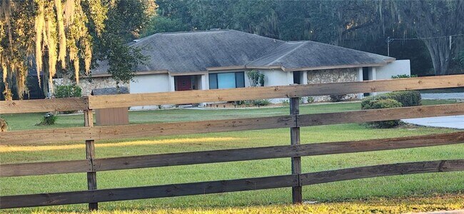 Foto del edificio - 1804 E Wheeler Rd