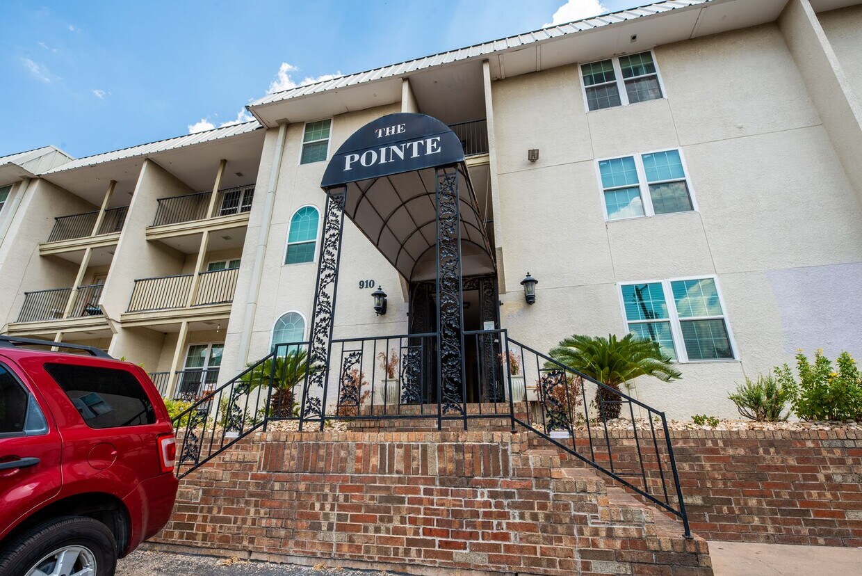 Foto principal - Pointe Condos #56