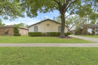 Building Photo - 16310 Cavendish Dr